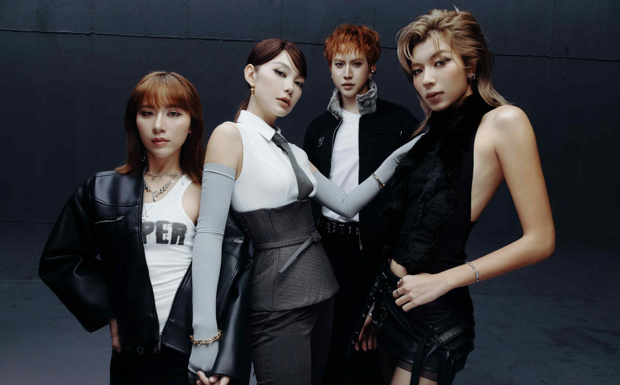 Loạt outfit "chất như nước cất" của Minh Hằng - Ảnh 4.