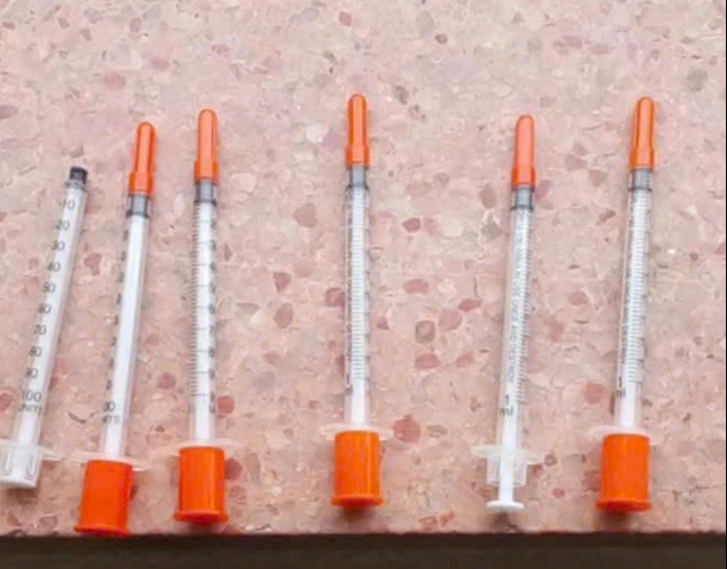 Công an làm rõ nguồn gốc bơm kim tiêm tại trường học gây hoang mang dư luận - Ảnh 1.