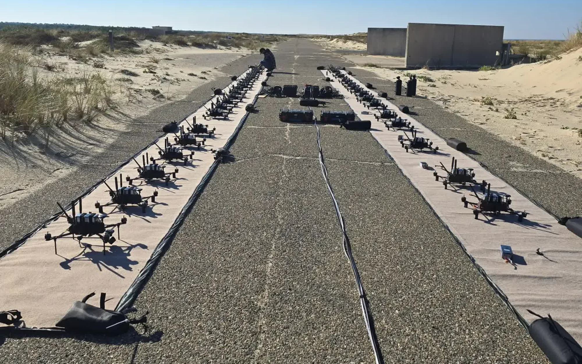 100 triệu USD bốc hơi, tổng thống Ukraine ra tuyên bố đặc biệt - Ảnh 2.