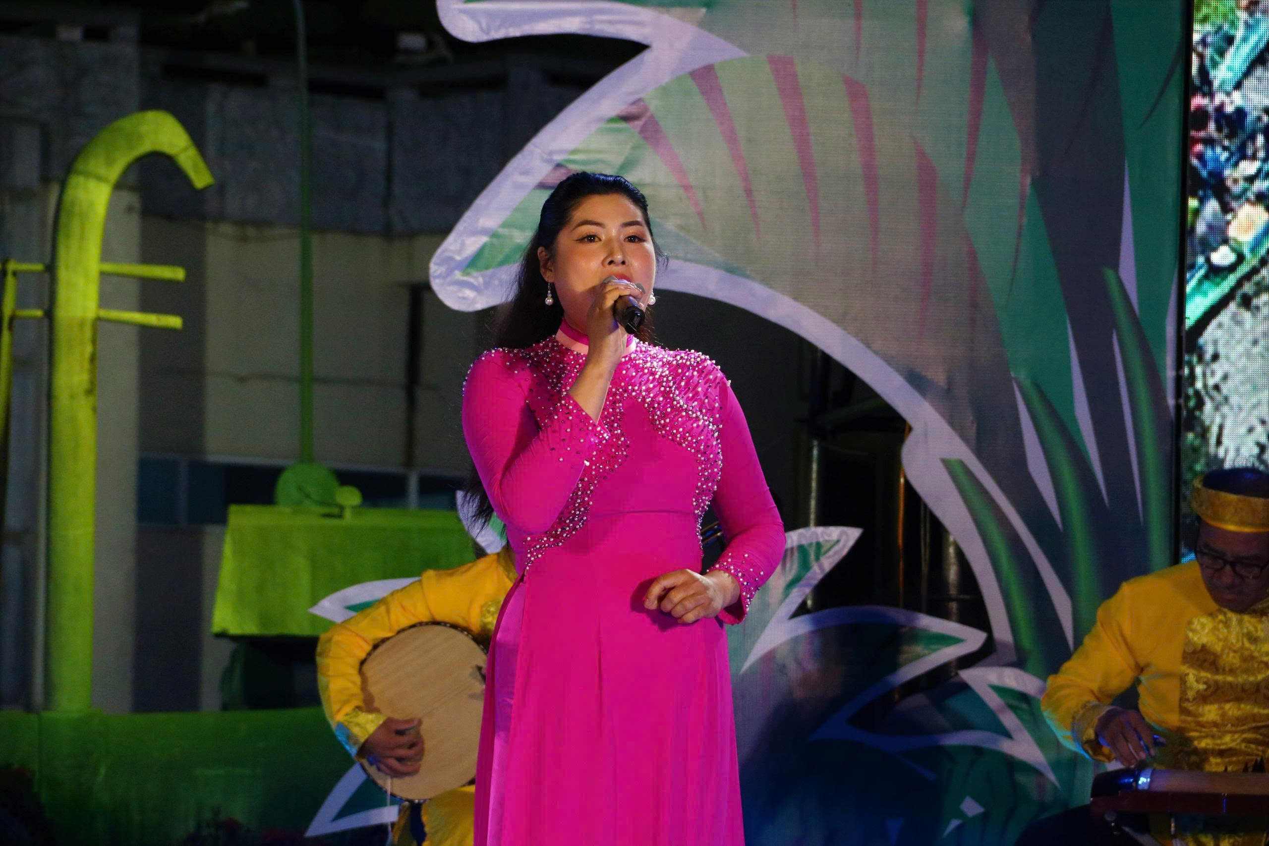 VIDEO: Hơn 100 nghệ nhân, tài tử đờn ca hội tụ tại Cà Mau để chào mừng Ngày hội Cua - Ảnh 3.