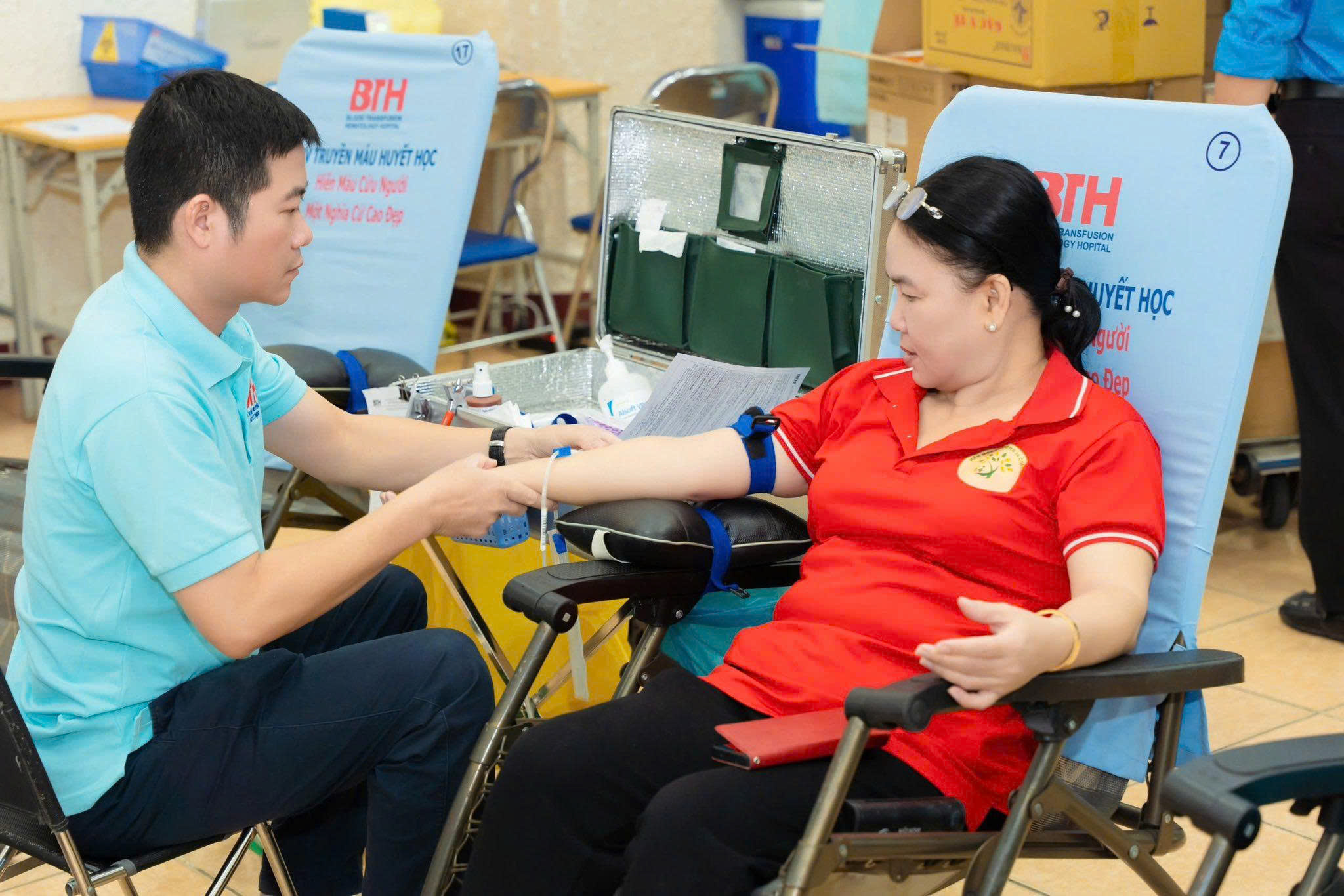 Báo động: Kho máu y tế TP HCM đang cạn - Ảnh 1. Báo động: Kho máu y tế TP HCM đang cạn - Ảnh 1.