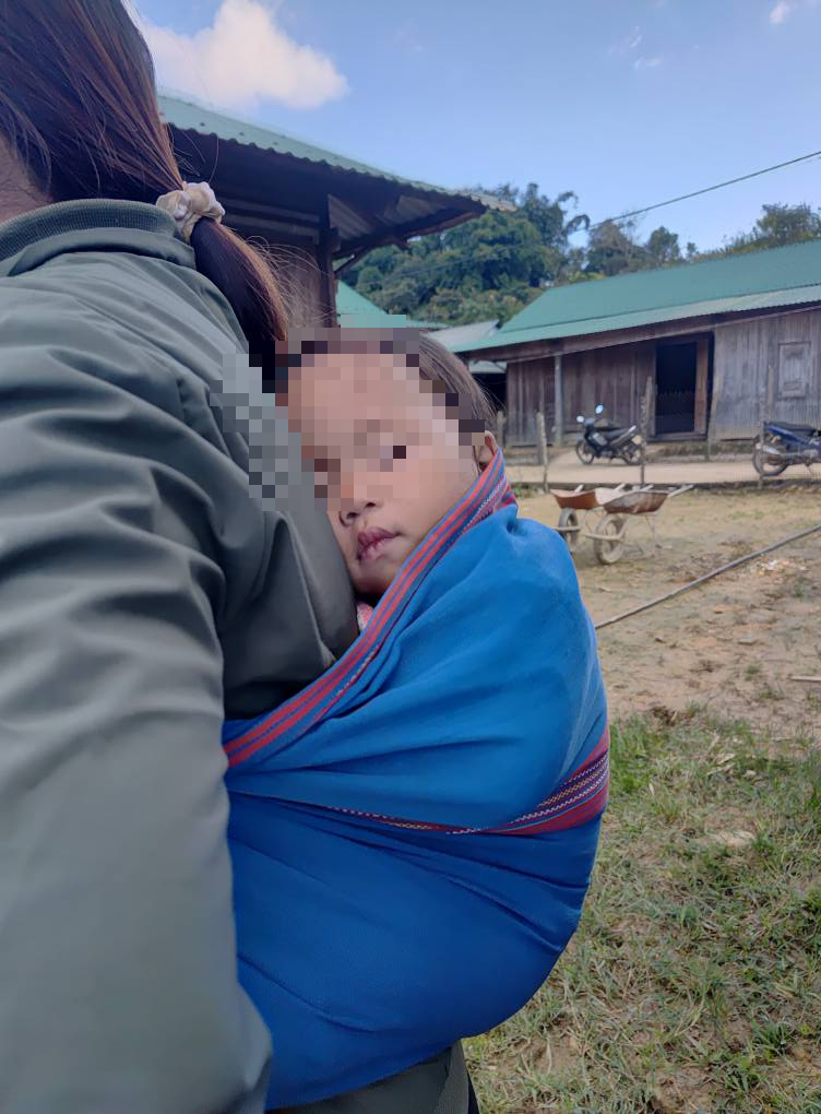 Sạt lở kinh hoàng ở Đà Nẵng: "Về đi em, con đang khát sữa"! - Ảnh 6.