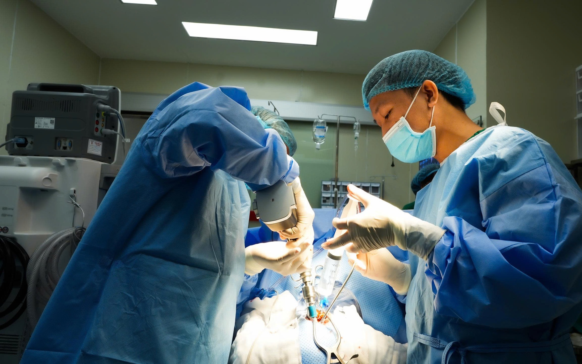 Thiếu niên 19 tuổi mắc căn bệnh 100.000 người chỉ có 2 người mắc - Ảnh 2.