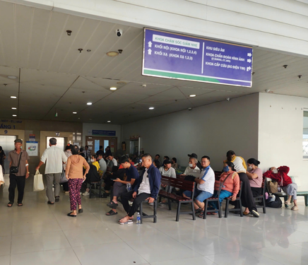 Khám chữa bệnh ung thư tại TP HCM tăng mạnh sau sáp nhập - Ảnh 1. Khám chữa bệnh ung thư tại TP HCM tăng mạnh sau sáp nhập - Ảnh 1.