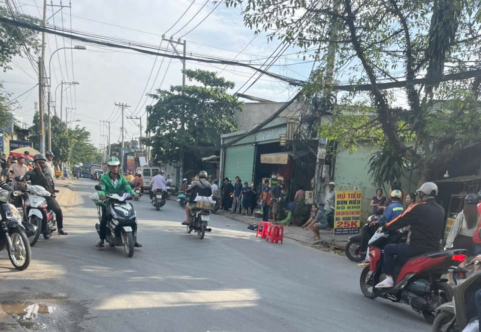 Vụ tai nạn giao thông thương tâm khiến người phụ nữ tử vong trên đường đón cháu - Ảnh 1. Vụ tai nạn giao thông thương tâm khiến người phụ nữ tử vong trên đường đón cháu - Ảnh 1.