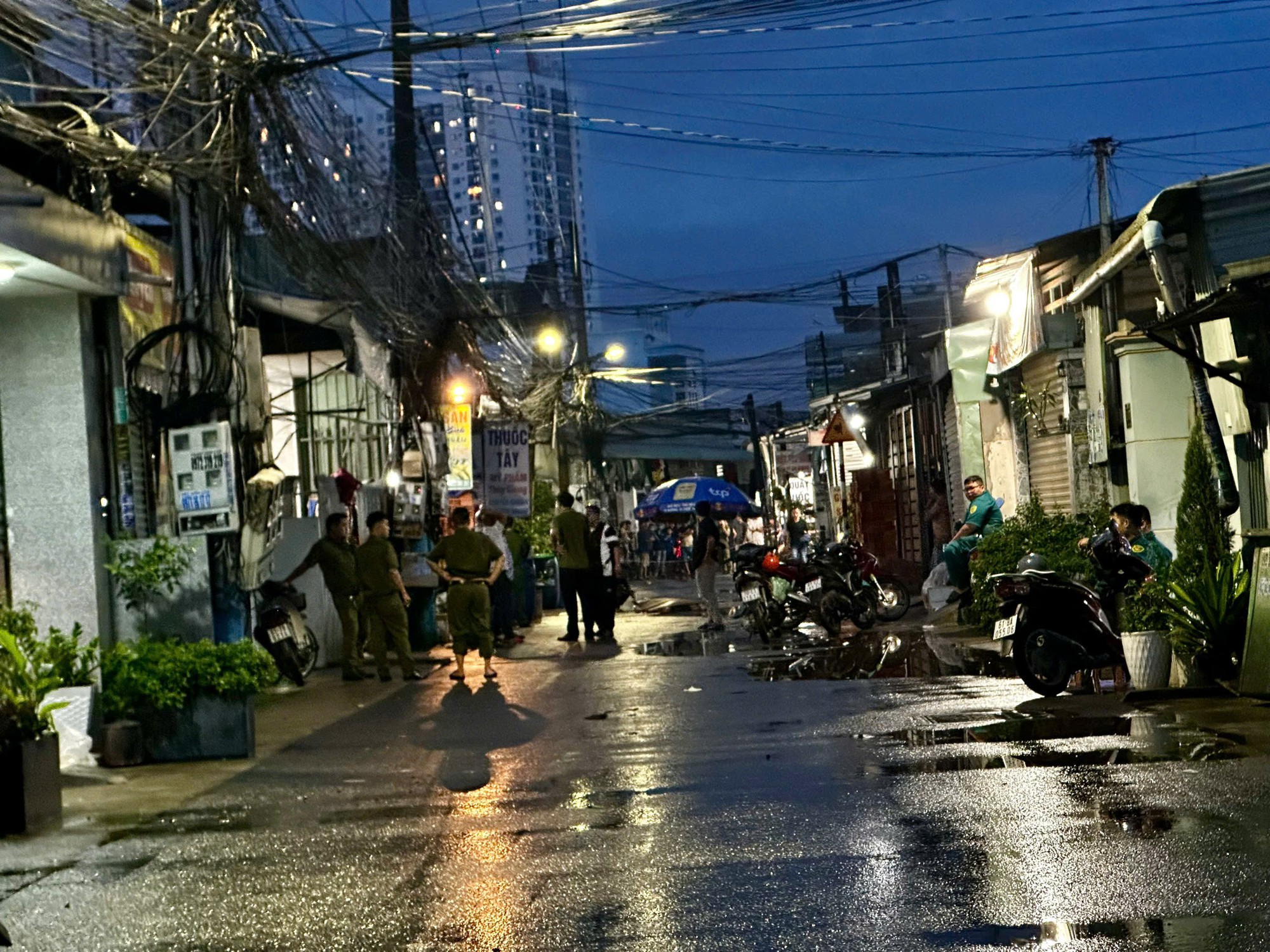 Án mạng tại TP HCM: 1 Người tử vong , 1 người bị thương trong hỗn chiến - Ảnh 3.