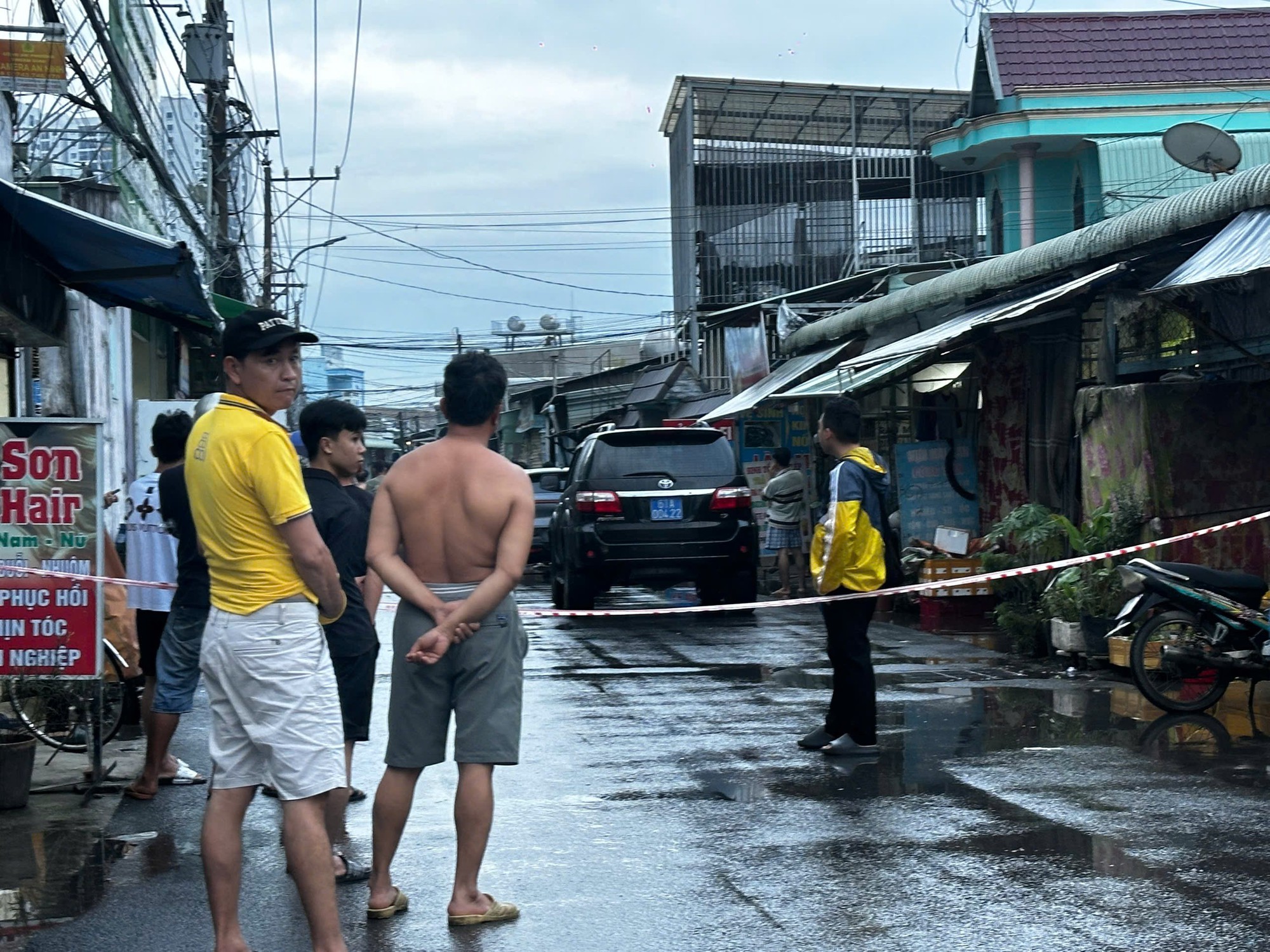 Án mạng tại TP HCM: 1 Người tử vong , 1 người bị thương trong hỗn chiến - Ảnh 2.