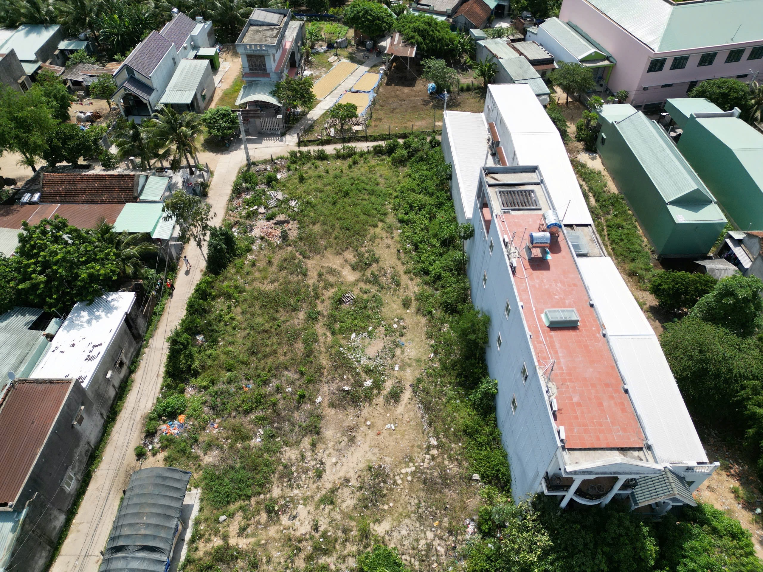 Vụ "Phù phép trong quản lý đất đai, xây dựng": Rõ sai phạm, chuyển hồ sơ sang công an - Ảnh 1.