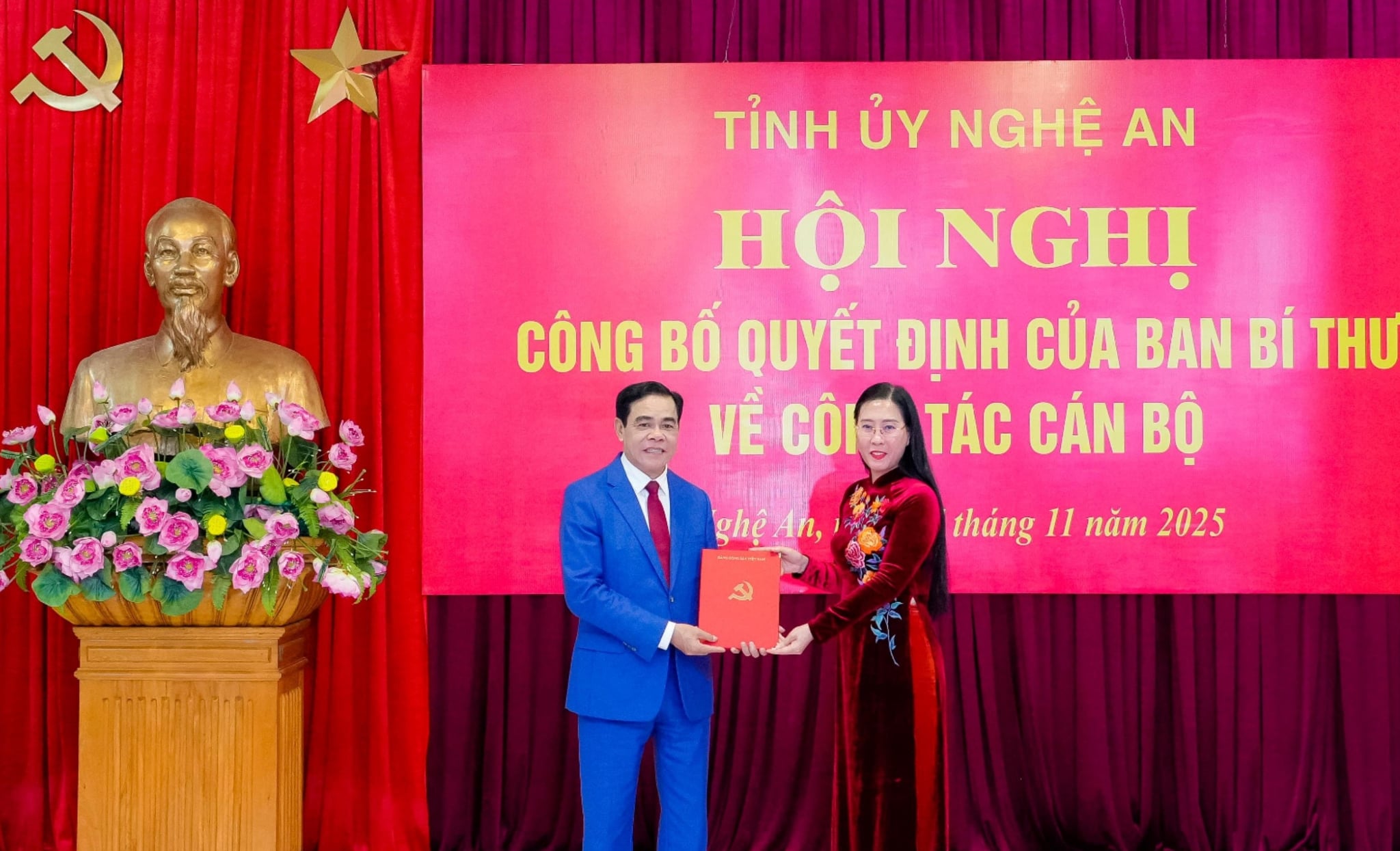 Chủ tịch UBND tỉnh Hà Tĩnh được điều động giữ chức Phó Bí thư Tỉnh ủy Nghệ An - Ảnh 1.