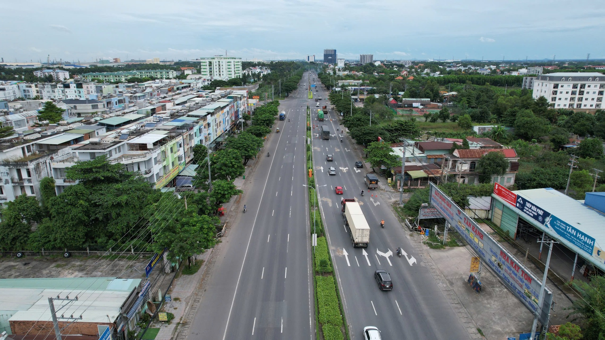 Tài xế nói gì trong ngày đầu TP HCM tổ chức lại giao thông trên Quốc lộ 51 - Ảnh 2.