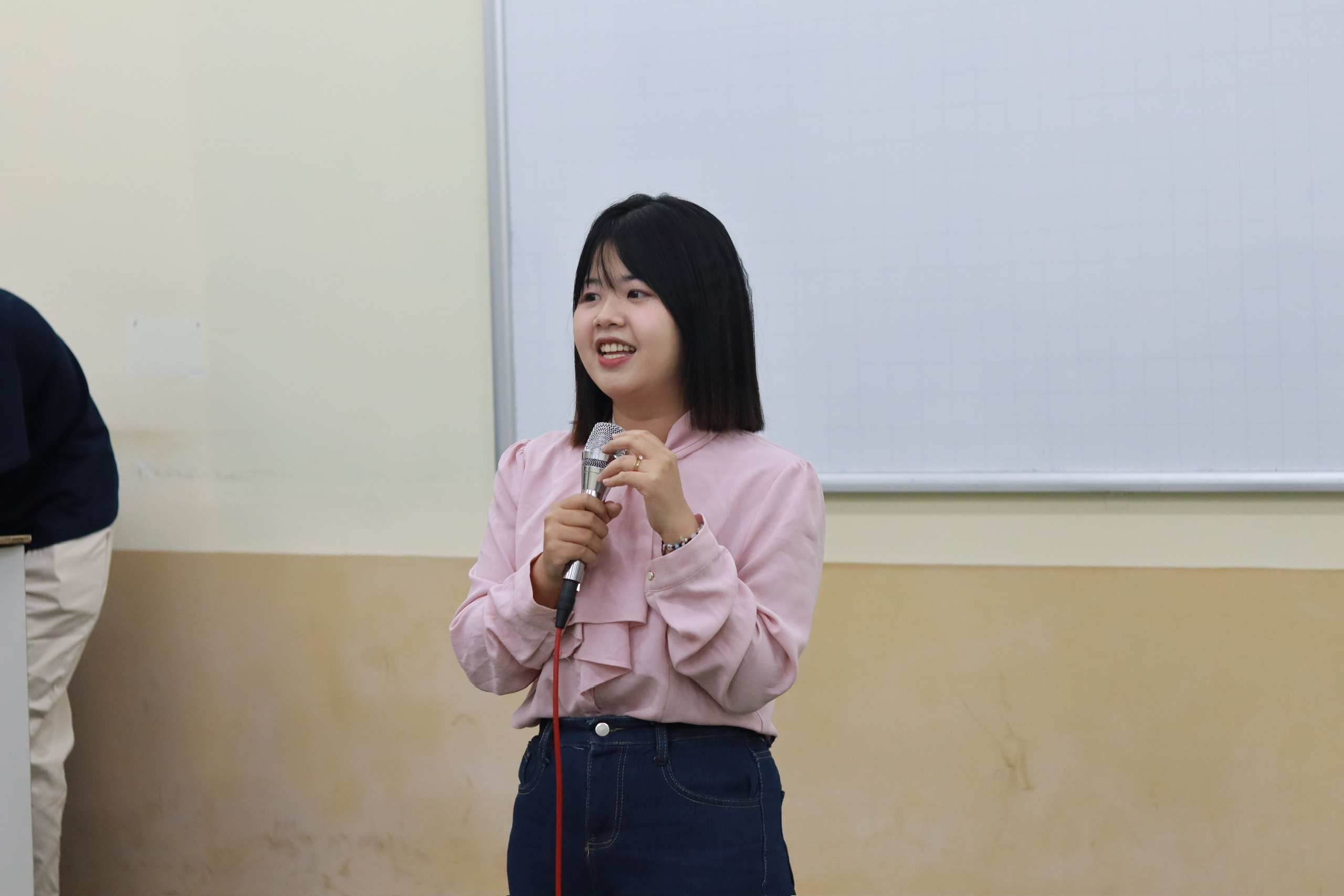 Nữ sinh 21 tuổi đoạt giải Nhất cuộc thi