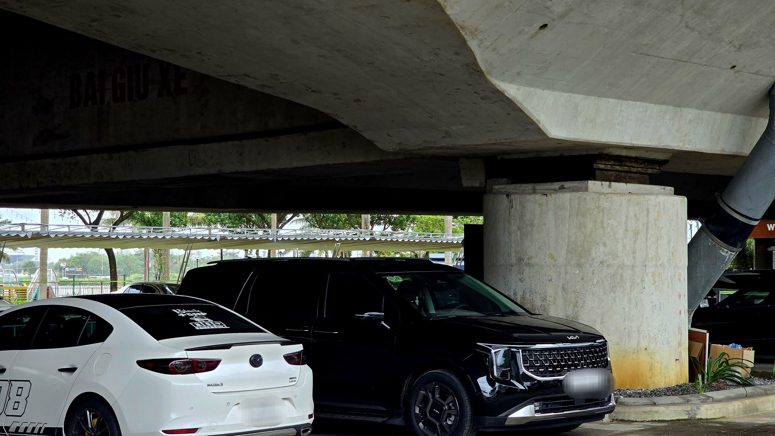 Điều gì đang diễn ra tại các gầm cầu Đà Nẵng? nguy cơ cháy nổ tiềm ẩn - Ảnh 4.