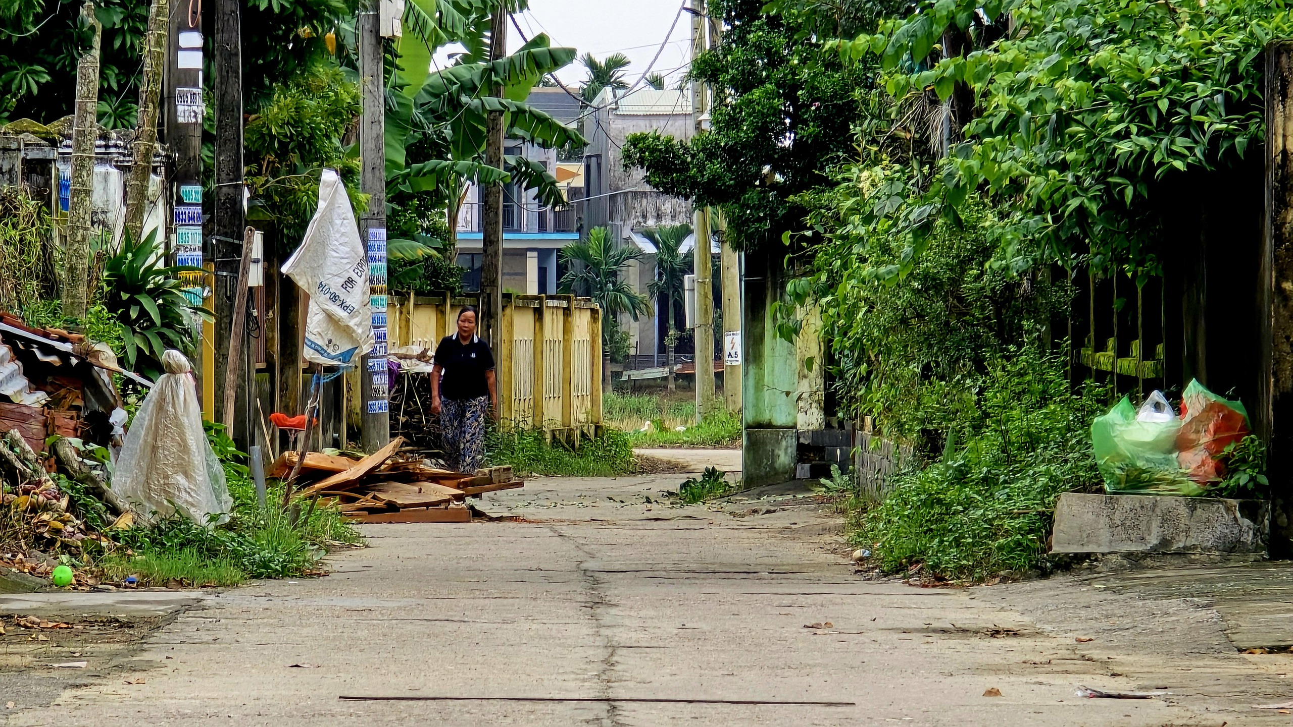 Cả làng đặt barie tự chế, ngăn xe né trạm BOT ở Đà Nẵng - Ảnh 6.