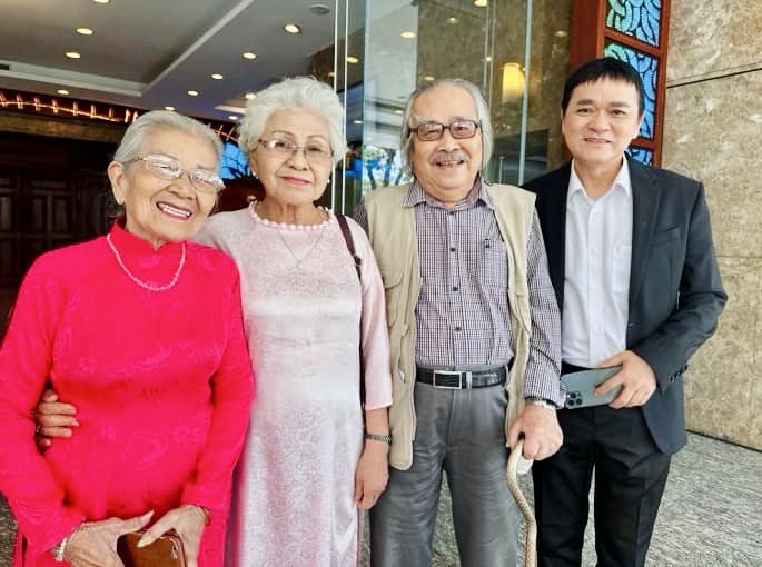 Vinh danh nghệ sĩ - nhà giáo thắp lửa sáng tạo trên những chuyến đò "truyền nghề" - Ảnh 1.