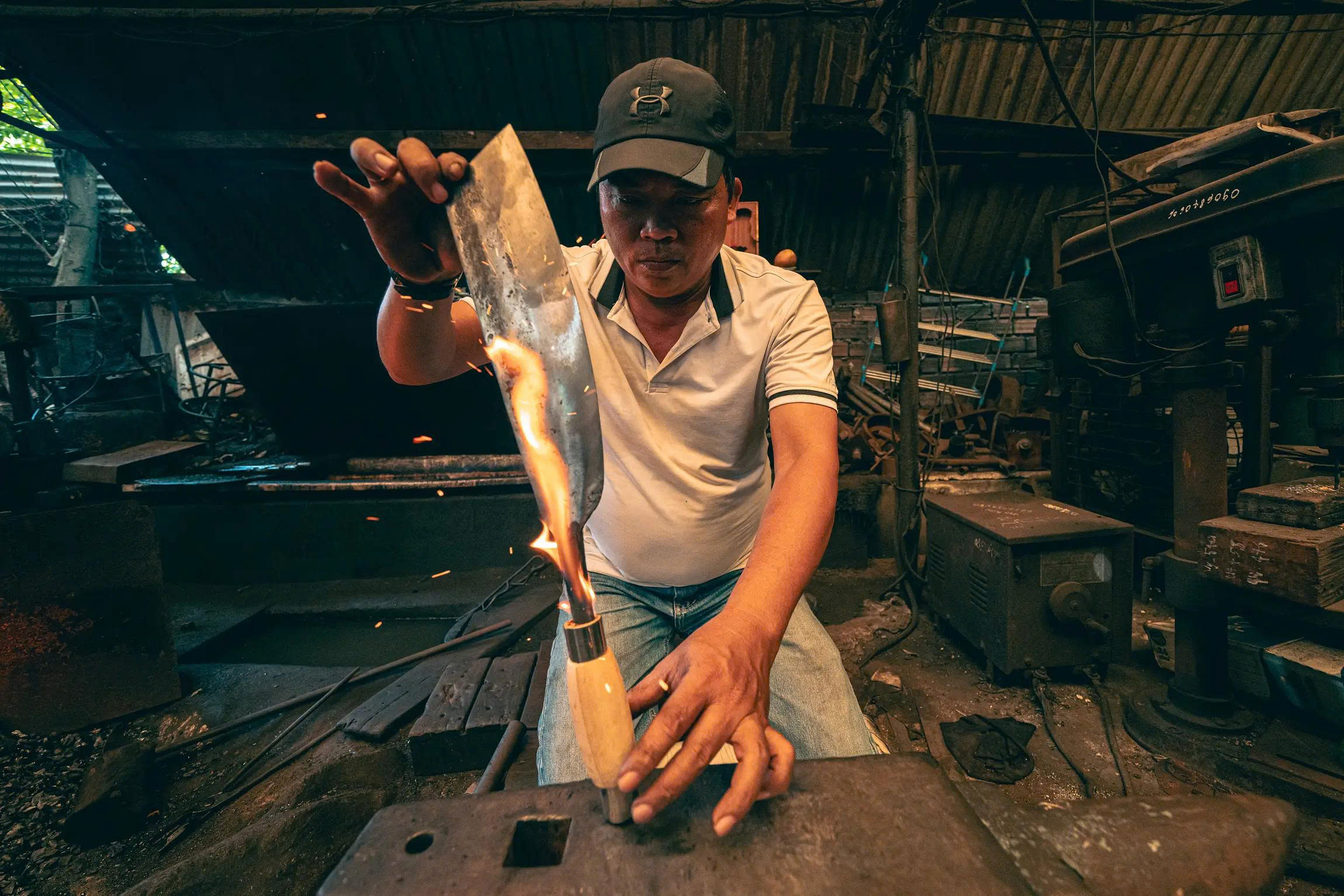 Gần một thế kỷ giữ lửa lò rèn