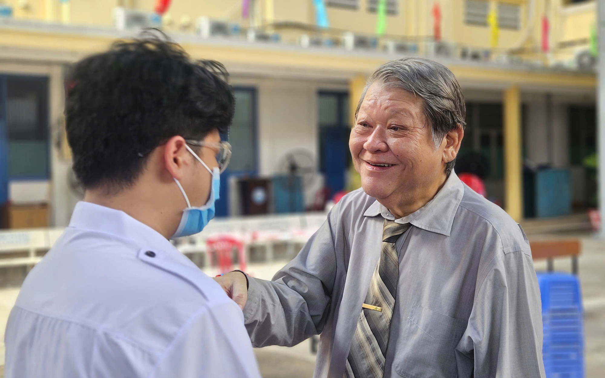 "Ông giáo" trẻ nhất trường nghề - Ảnh 4.