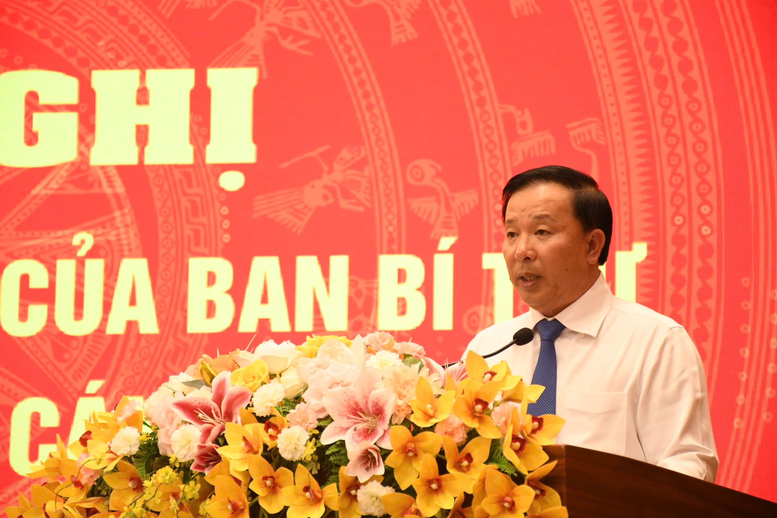 Ông Nguyễn Văn Út giữ chức Phó Bí thư Tỉnh ủy Đồng Nai nhiệm kỳ 2025 - 2030 - Ảnh 2. Ông Nguyễn Văn Út giữ chức Phó Bí thư Tỉnh ủy Đồng Nai nhiệm kỳ 2025 - 2030 - Ảnh 2.