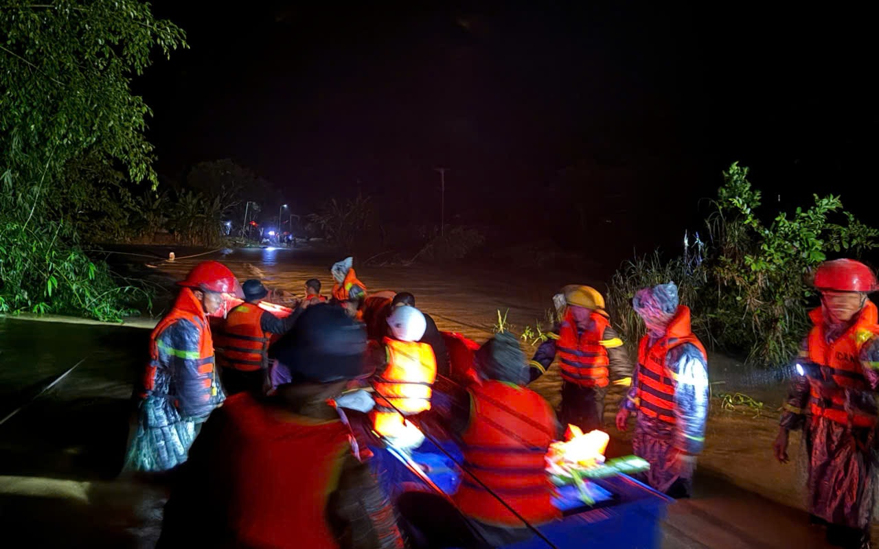 - Ảnh 2. - Ảnh 2.