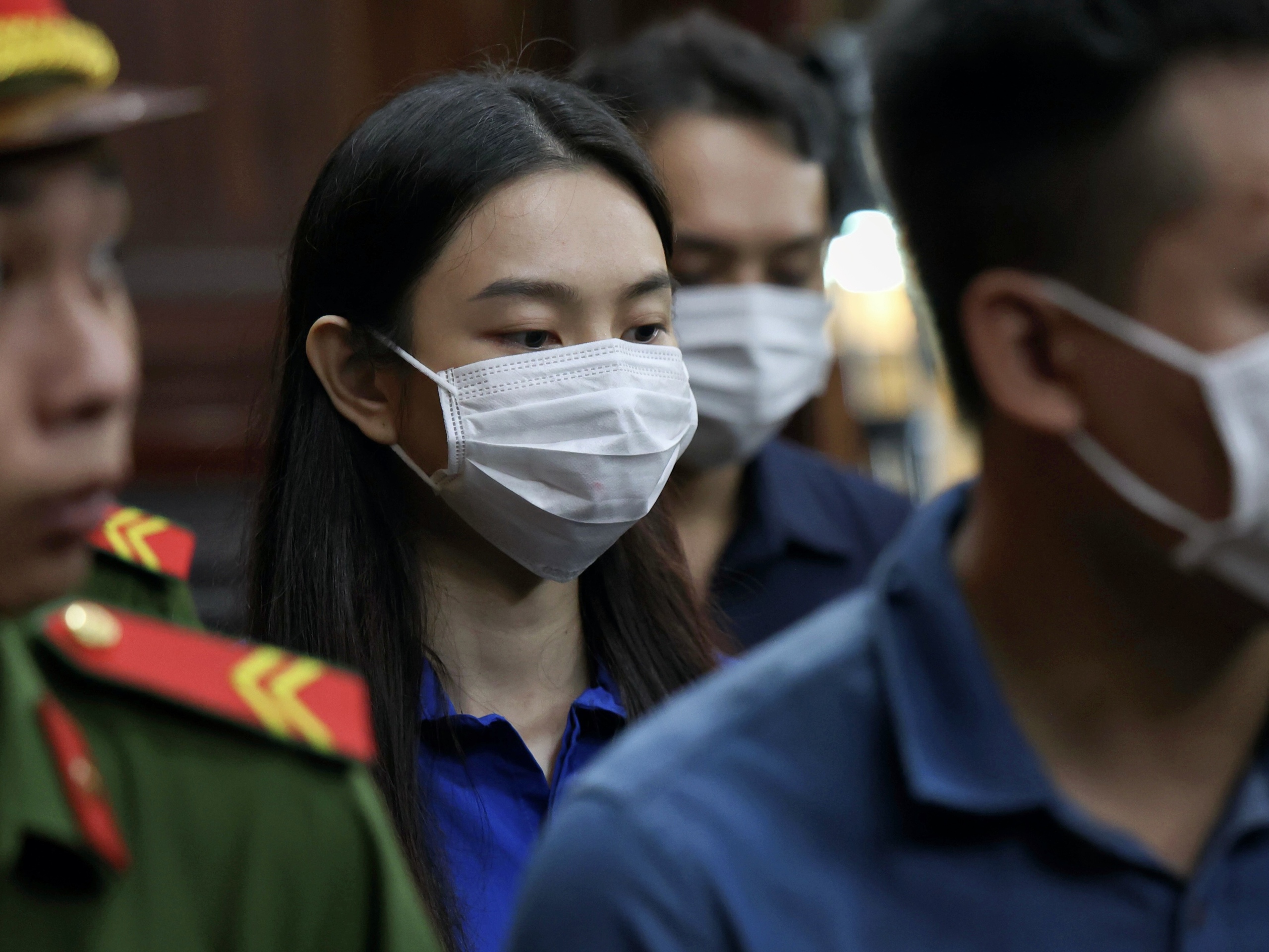 Thùy Tiên khai các bước đi đều hỏi ý kiến bà chủ Công ty Sen Vàng - Ảnh 1.