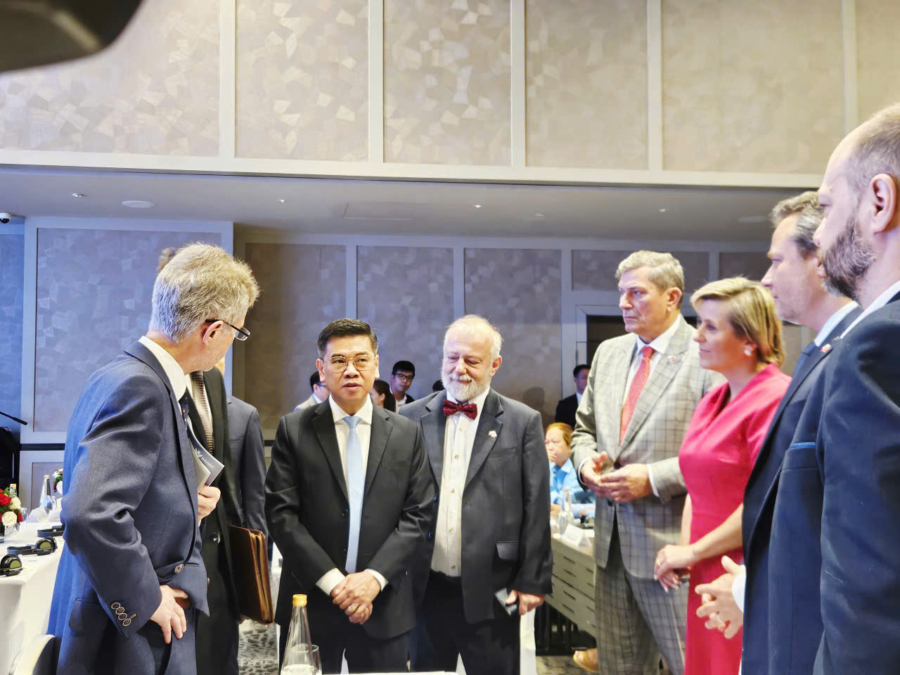 TP HCM mời gọi doanh nghiệp Séc đầu tư vào công nghệ cao và hạ tầng giao thông - Ảnh 3. TP HCM mời gọi doanh nghiệp Séc đầu tư vào công nghệ cao và hạ tầng giao thông - Ảnh 3.