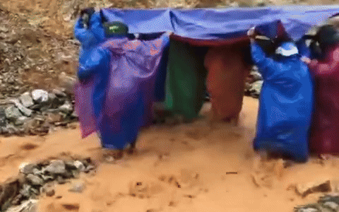 Tìm thấy một thi thể tại khu vực lở núi ở thôn Pứt – Đà Nẵng - Ảnh 2.