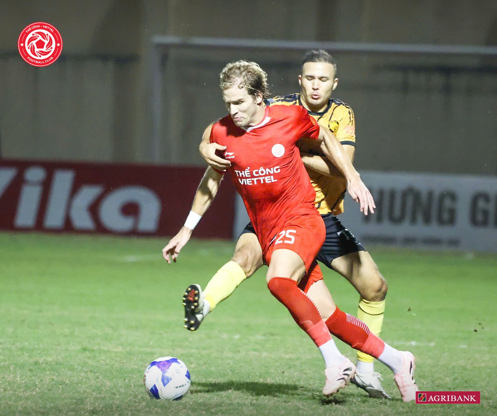 CLB Thanh Hóa bại trận vì "người cũ" - Ảnh 7.