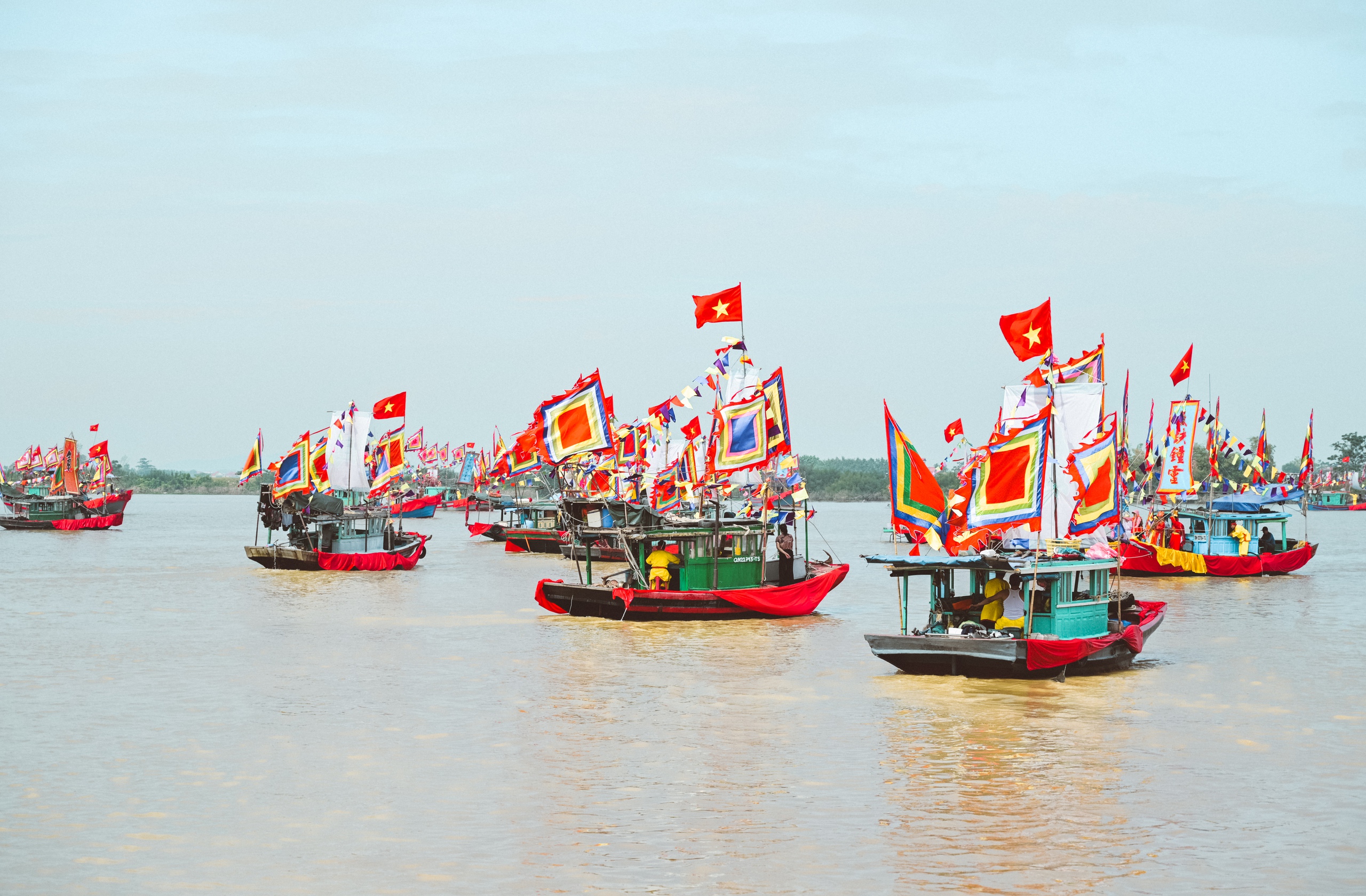 Ảnh đẹp trong tuần: Những bức ảnh ấn tượng về cờ Tổ quốc - Ảnh 4. Ảnh đẹp trong tuần: Những bức ảnh ấn tượng về cờ Tổ quốc - Ảnh 4.