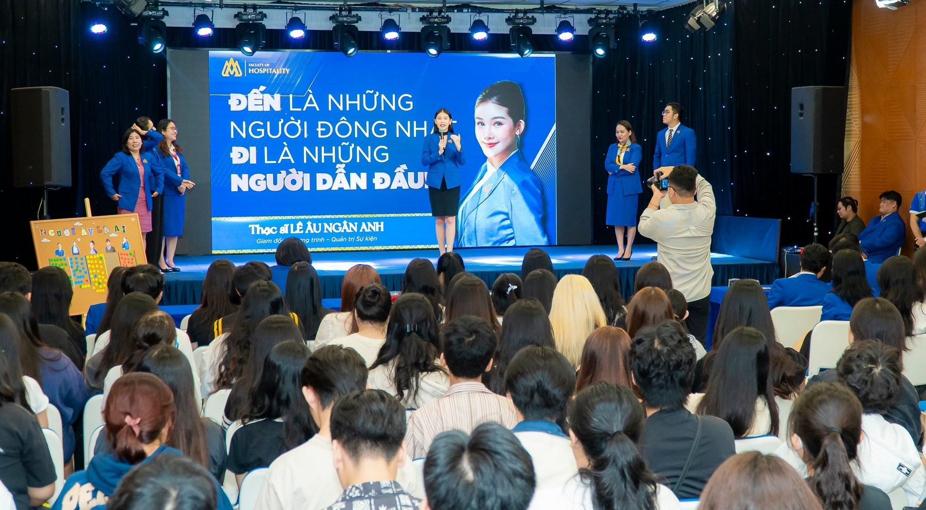 Khi hoa hậu làm giảng viên, tiết học sẽ như thế nào? - Ảnh 6.