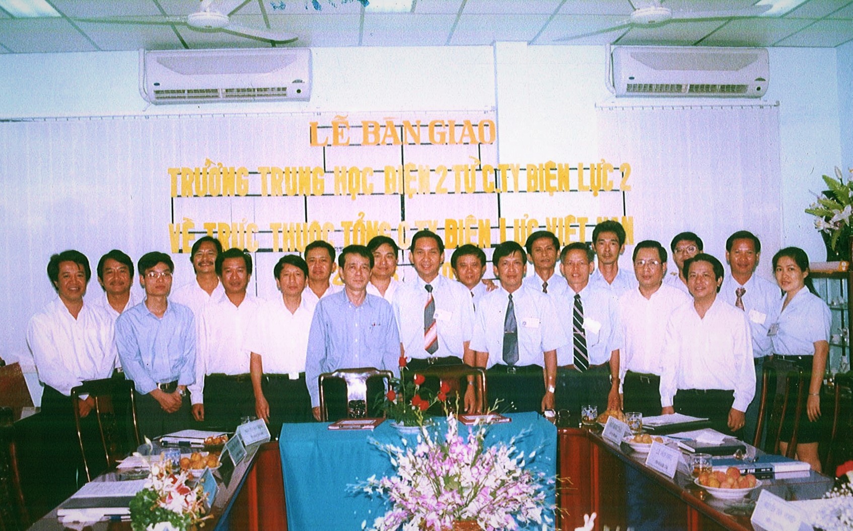 Kỷ niệm ngày 20-11: Dấu ấn 49 năm của Trường Cao đẳng Điện lực Thành phố Hồ Chí Minh - Ảnh 6.