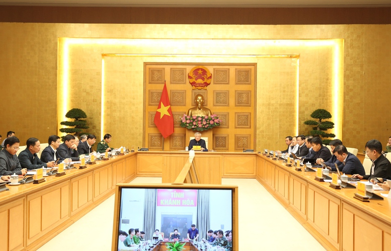 Cuộc họp khẩn từ Algeria: Thủ tướng ứng phó mưa lũ miền Trung - Ảnh 3.