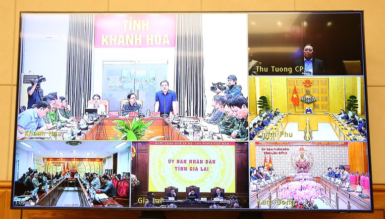 Cuộc họp khẩn từ Algeria: Thủ tướng ứng phó mưa lũ miền Trung - Ảnh 8.