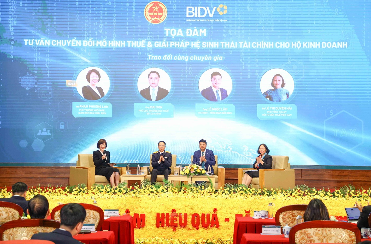 BIDV cùng ngành Thuế đồng hành hỗ trợ hộ kinh doanh chuyển đổi, bứt phá - Ảnh 2.