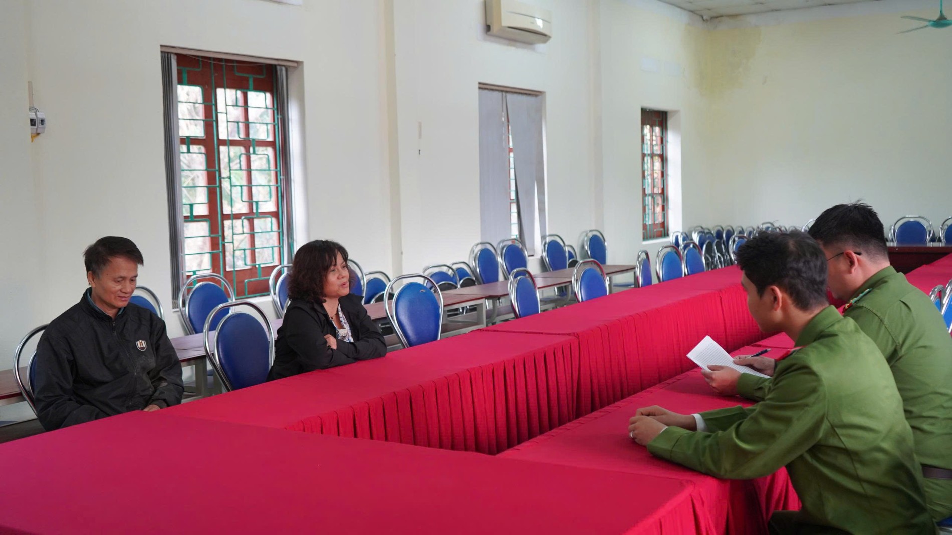 Bé gái 13 tuổi bị bà nội tra khảo, đánh đập dã man, người chi chít vết thương - Ảnh 2.