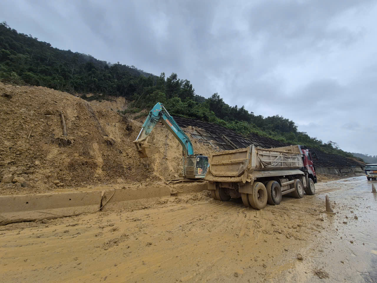 Thông tin quan trọng khi đi cao tốc Huế - Đà Nẵng cần biết ngay - Ảnh 1.