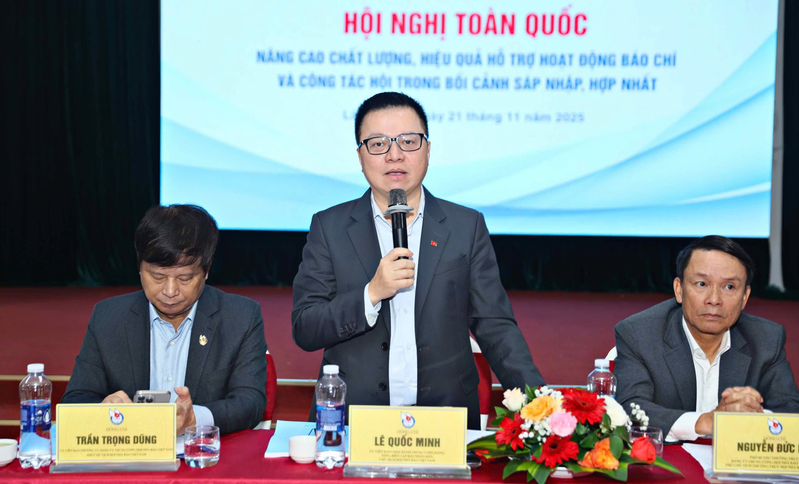 Nâng cao hiệu quả báo chí trong bối cảnh mới - Ảnh 1.