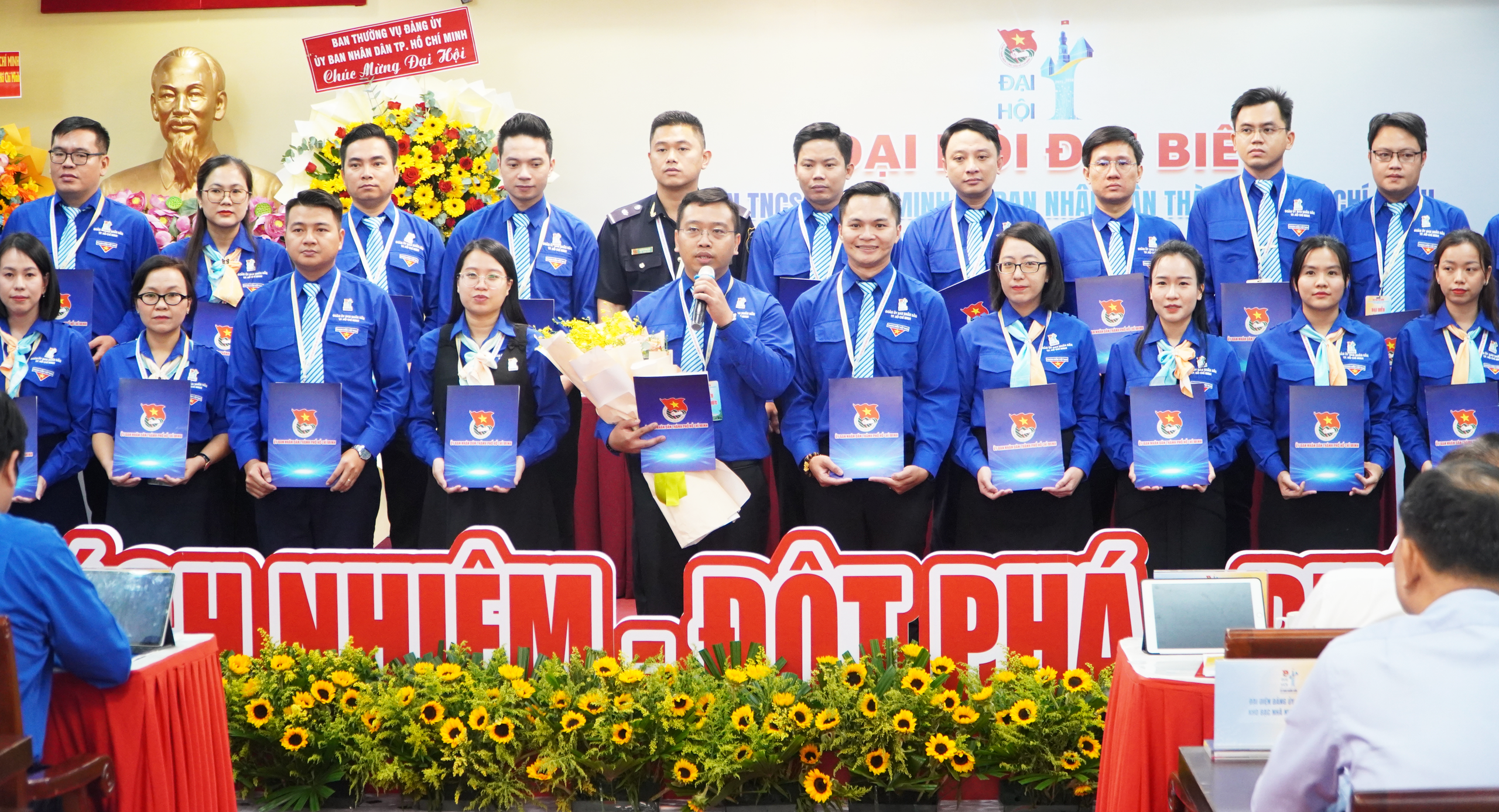 Anh Biện Tuấn Vũ làm Bí thư Đoàn UBND TP HCM - Ảnh 1.