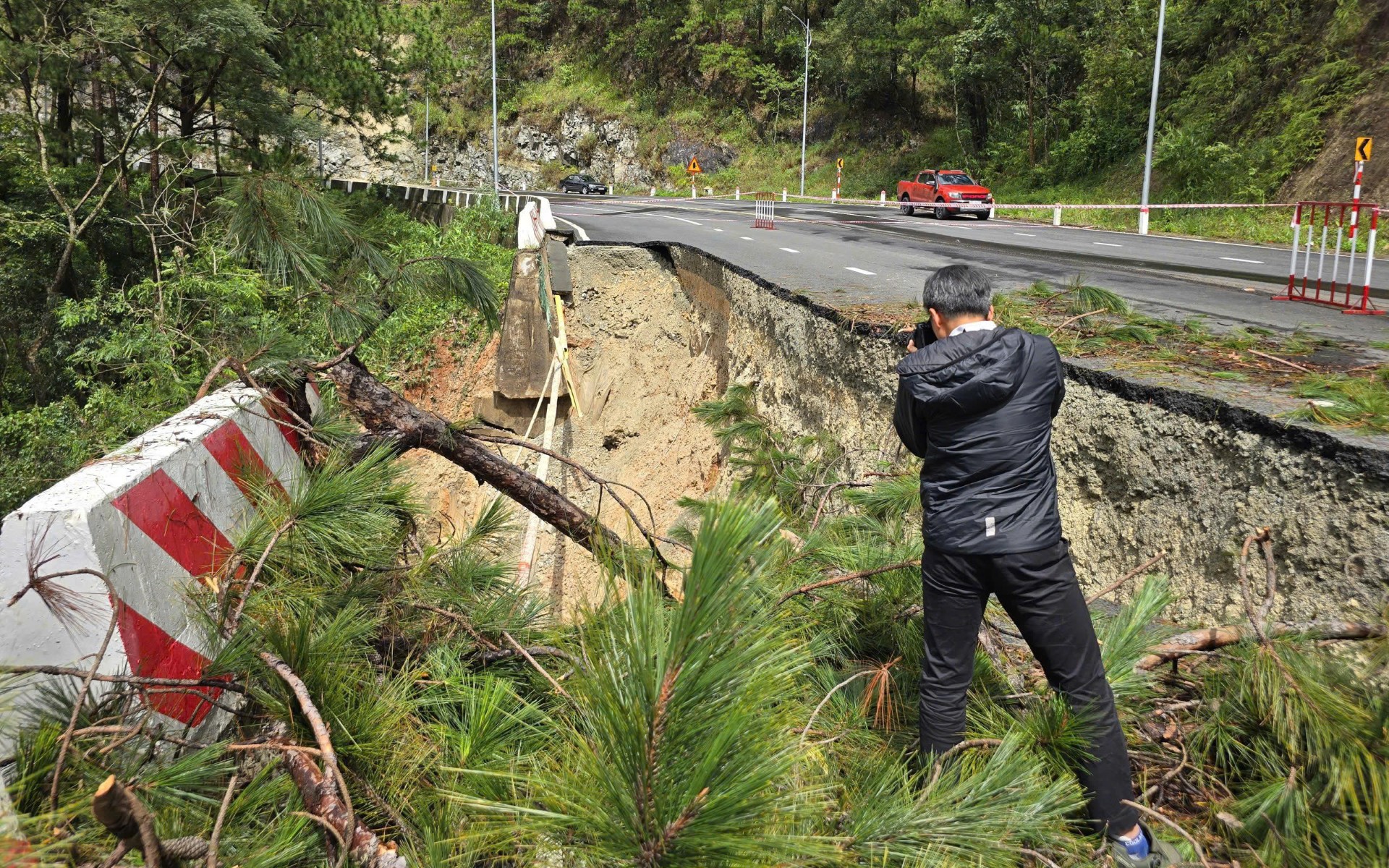 Đô thị cấp đặc biệt cần mô hình báo chí đặc thù (*): Vững vàng vai trò tiên phong - Ảnh 2.