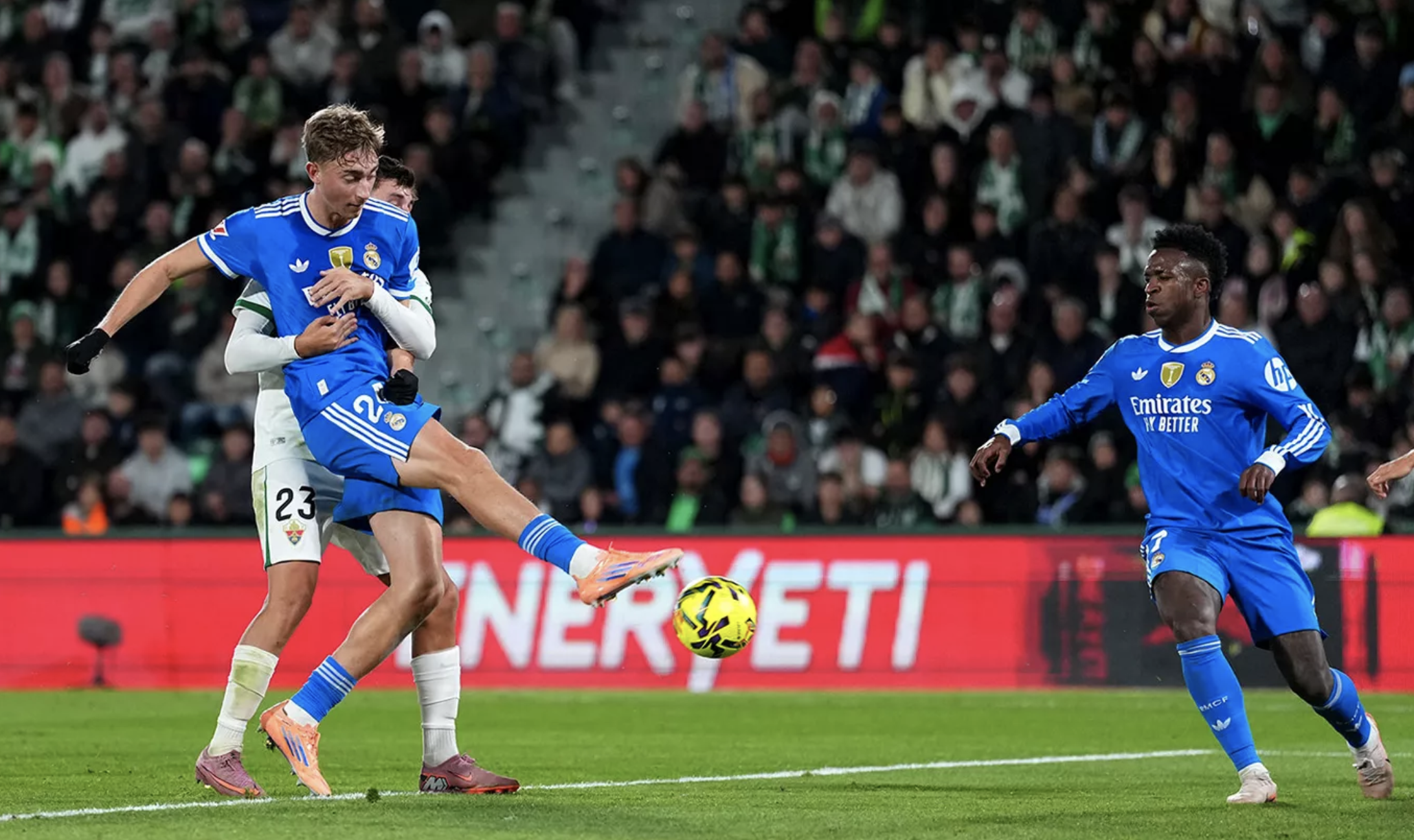 Jude Bellingham giúp Real Madrid đòi ngôi đầu La Liga - Ảnh 4.