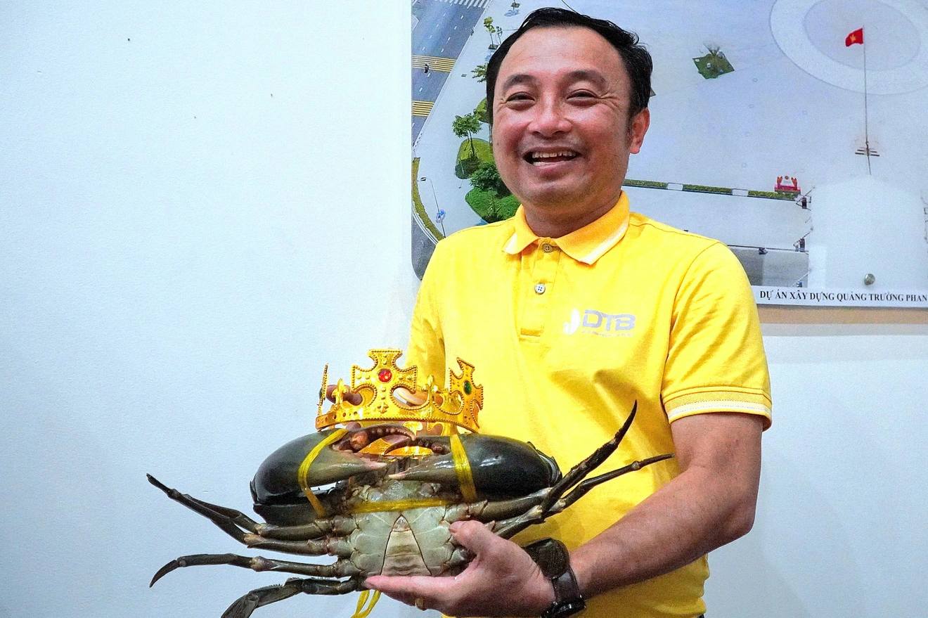 Bất ngờ lượng du khách đến với Ngày hội Cua Cà Mau - Ảnh 2.