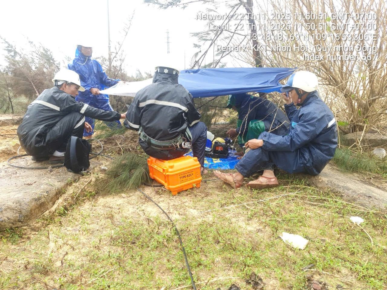 Ứng phó thiên tai: Chính phủ hành động quyết liệt, yêu cầu đảm bảo hạ tầng thông tin an toàn - Ảnh 2.
