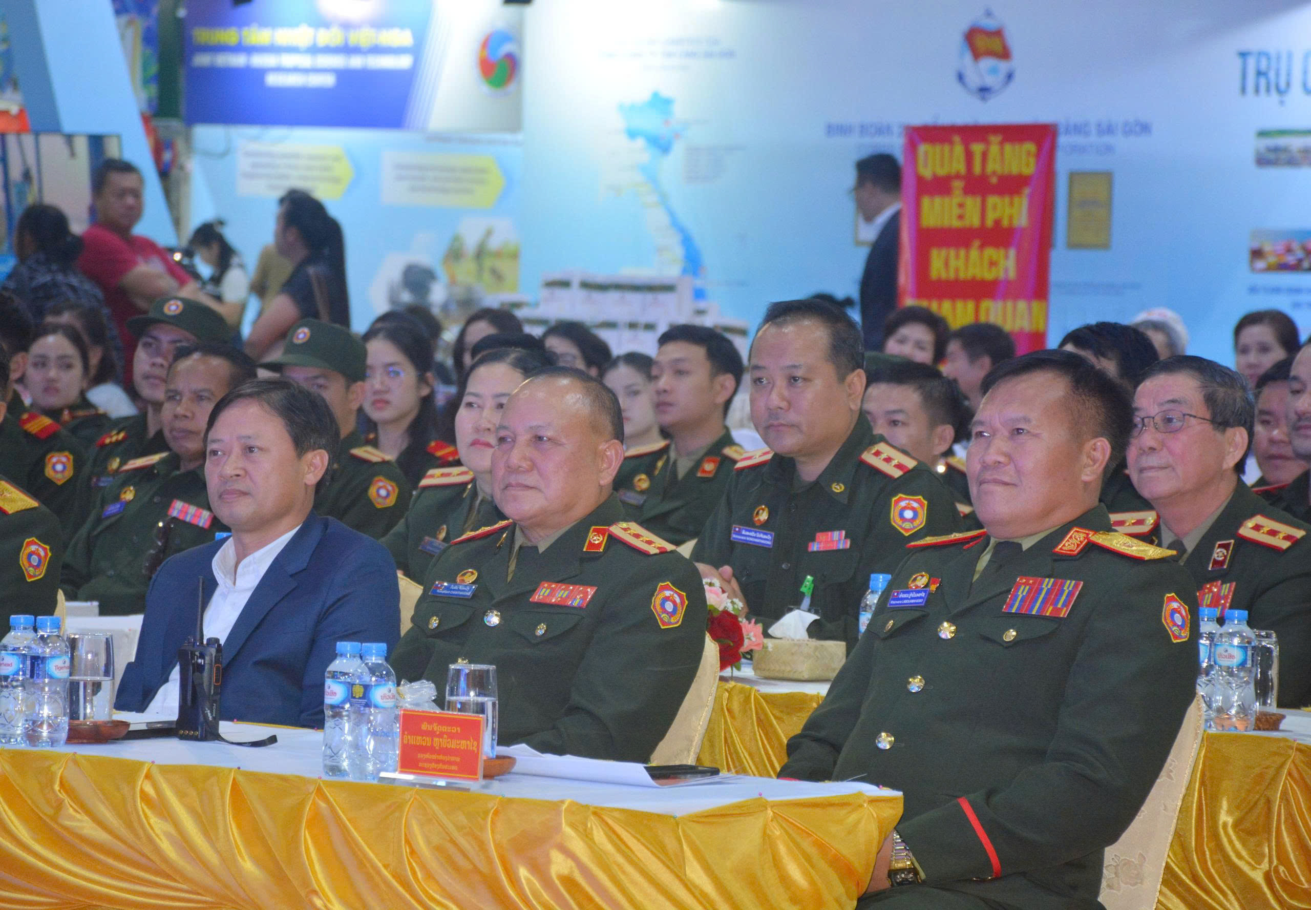 Hội chợ kết nối giao thương Việt Nam - Lào 2025: Cơ hội lớn cho doanh nghiệp hai nước - Ảnh 9.