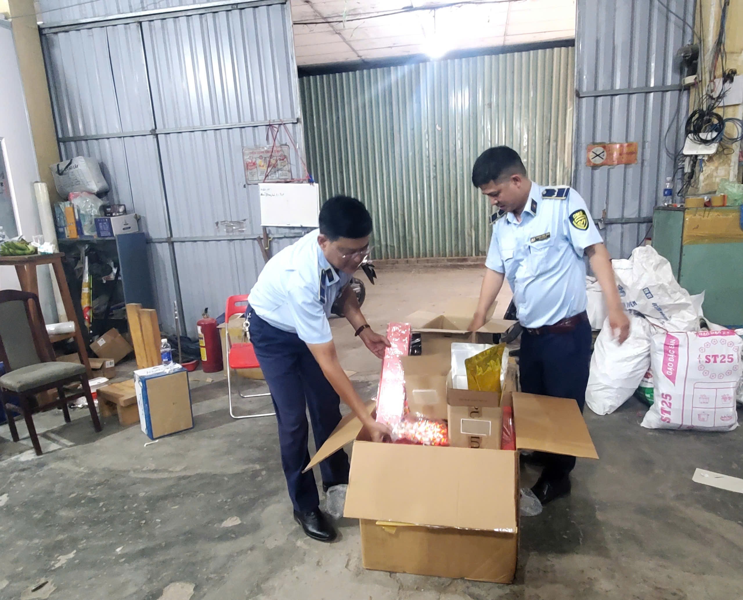 - Ảnh 3. - Ảnh 3.