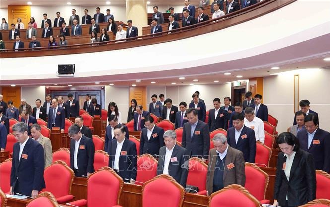 Tổng Bí thư Tô Lâm và các đại biểu quyên góp, ủng hộ đồng bào chịu ảnh hưởng bởi bão lũ - Ảnh 2.