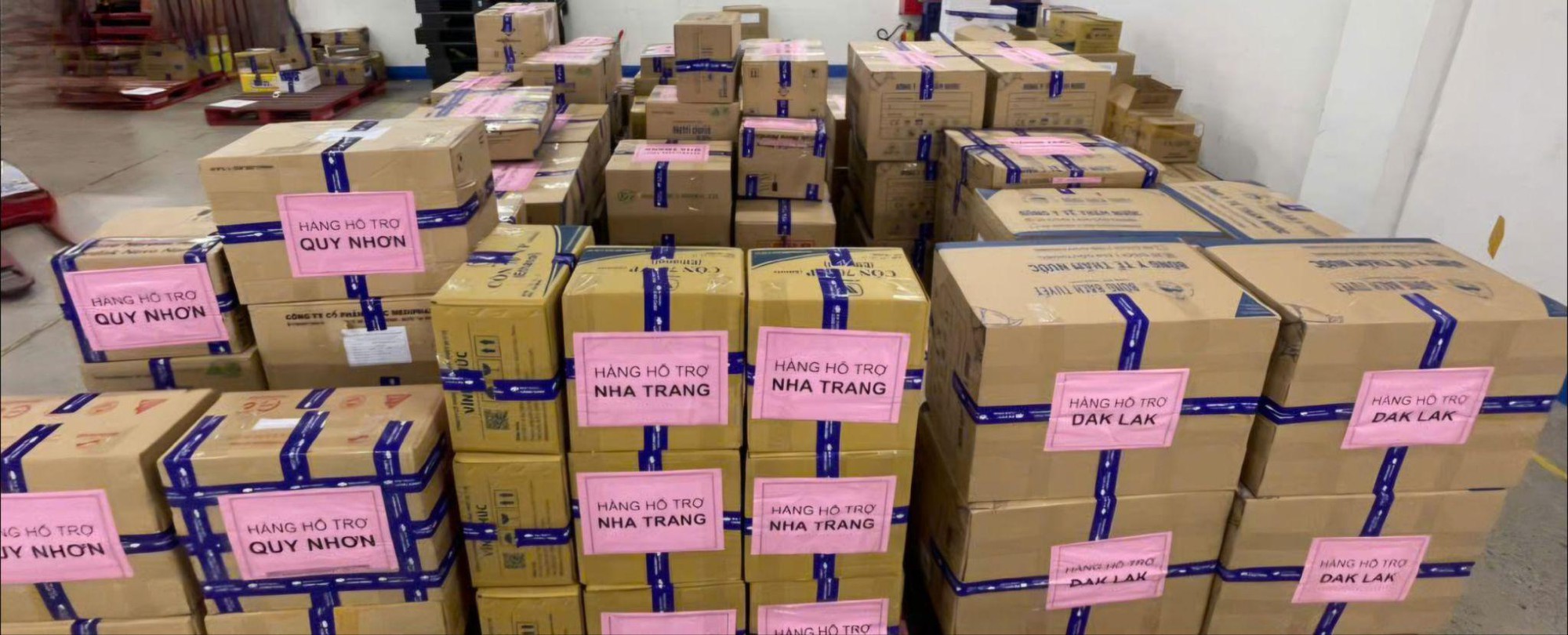 Long Châu hướng về Miền Trung, khẩn cấp hỗ trợ thêm 3 tấn thuốc cho người dân - Ảnh 3.