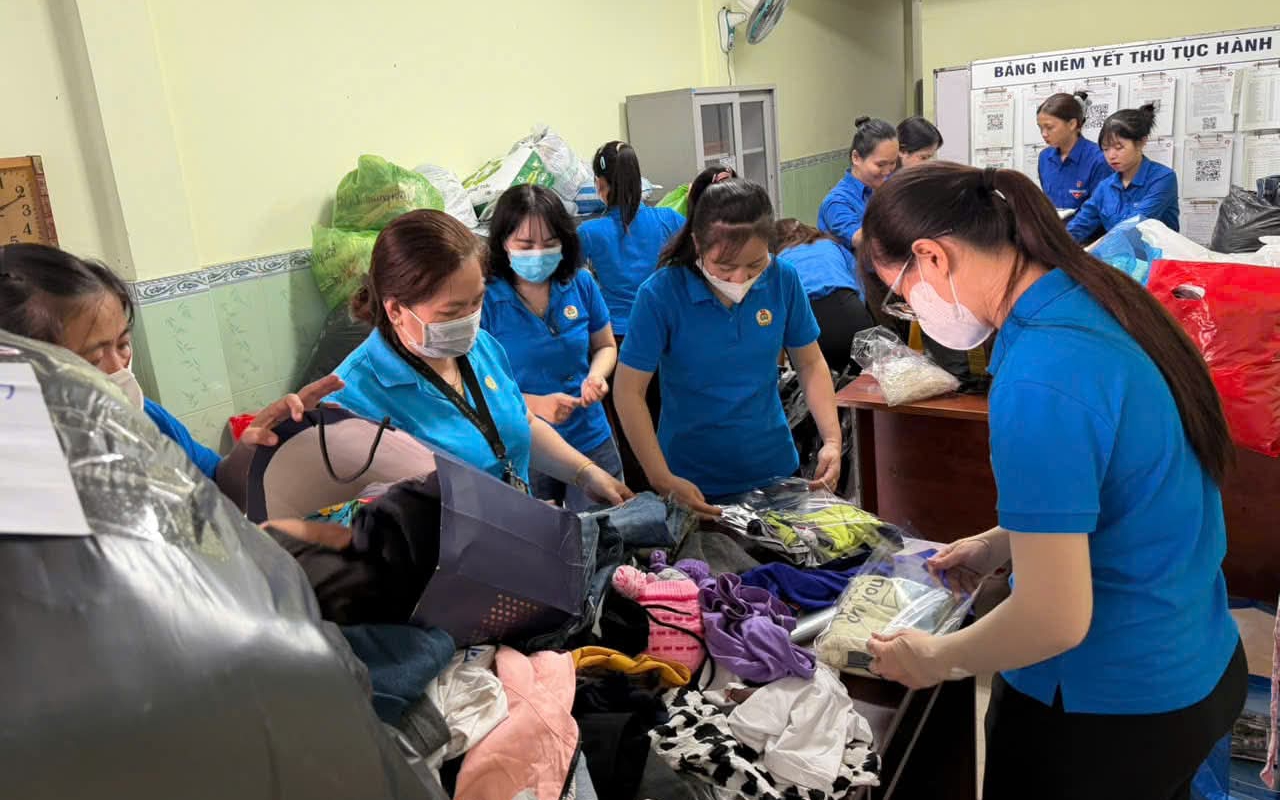 Đêm nhạc “Bình Thạnh nghĩa tình” quyên góp hơn 600 triệu đồng ủng hộ miền Trung - Ảnh 6.