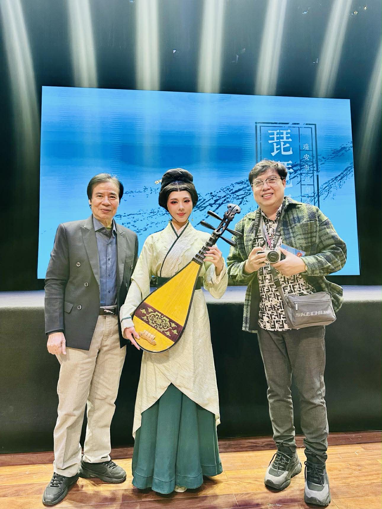 "Tỳ bà ký" toàn nữ bang Việt kịch Trung Hoa chinh phục khán giả Liên hoan sân khấu thử nghiệm - Ảnh 6.