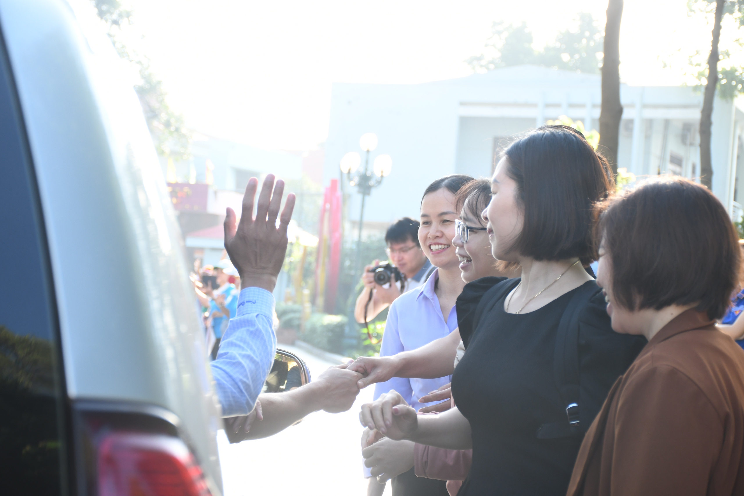 Đồng Nai hỗ trợ Đắk Lắk khắc phục thiên tai với hàng trăm người và vật phẩm cứu trợ - Ảnh 10. Đồng Nai hỗ trợ Đắk Lắk khắc phục thiên tai với hàng trăm người và vật phẩm cứu trợ - Ảnh 10.