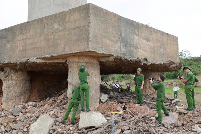 Thông tin mới vụ cầu Sông Lô hư hỏng, cơ quan công an khởi tố vụ án - Ảnh 1.