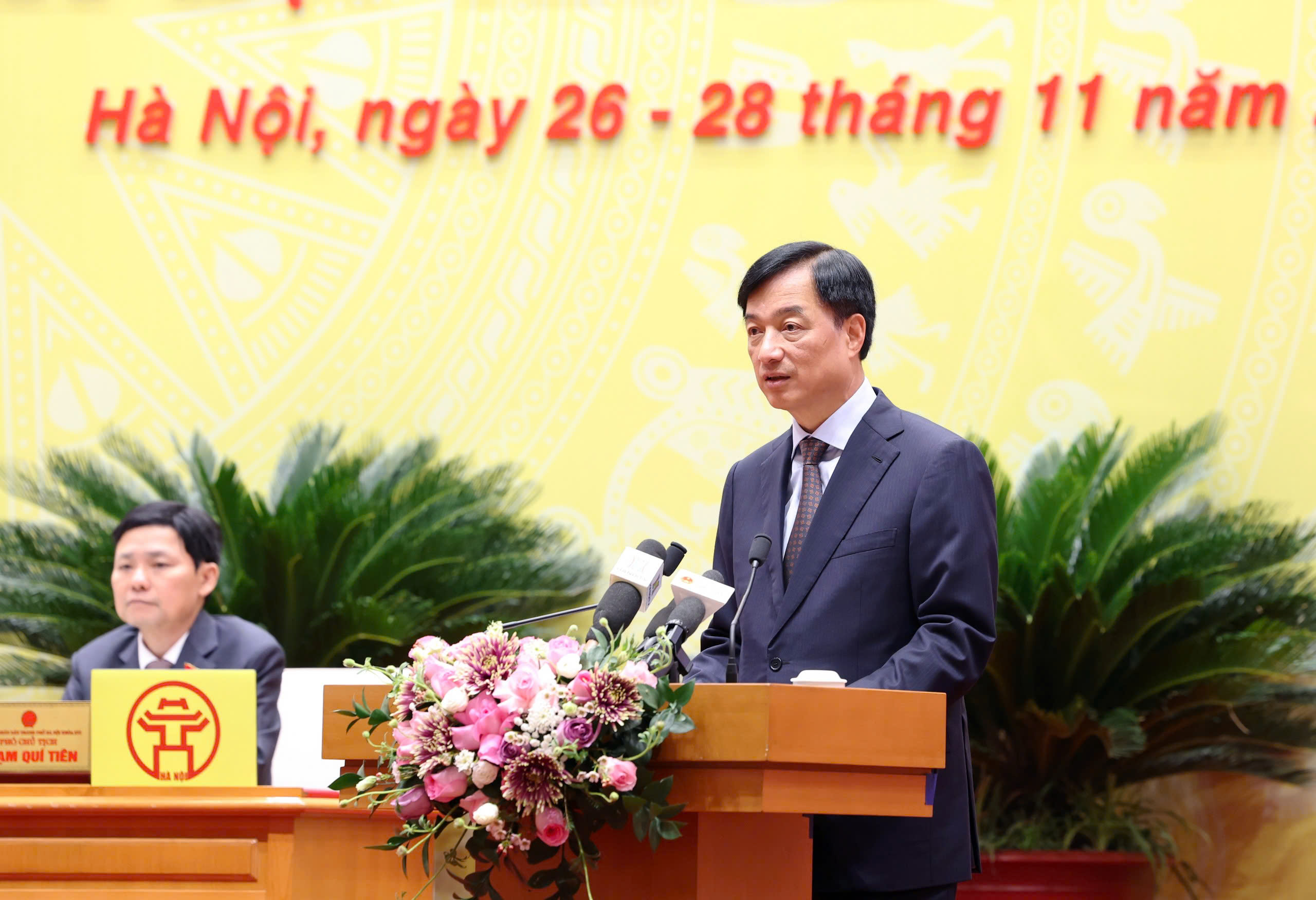 Bí thư thành ủy Hà Nội nhấn mạnh phát hiện các điểm nghẽn trong phát triển kinh tế - Ảnh 1. Bí thư thành ủy Hà Nội nhấn mạnh phát hiện các điểm nghẽn trong phát triển kinh tế - Ảnh 1.