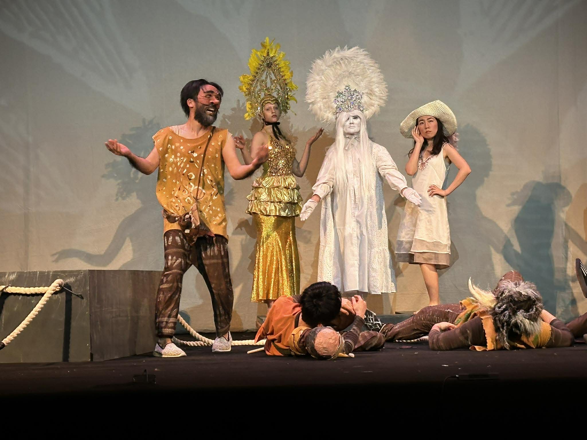 Vở kịch "Hoà bình" của Nhà hát Uzume - Nhật Bản đối thoại với thử nghiệm - Ảnh 3.